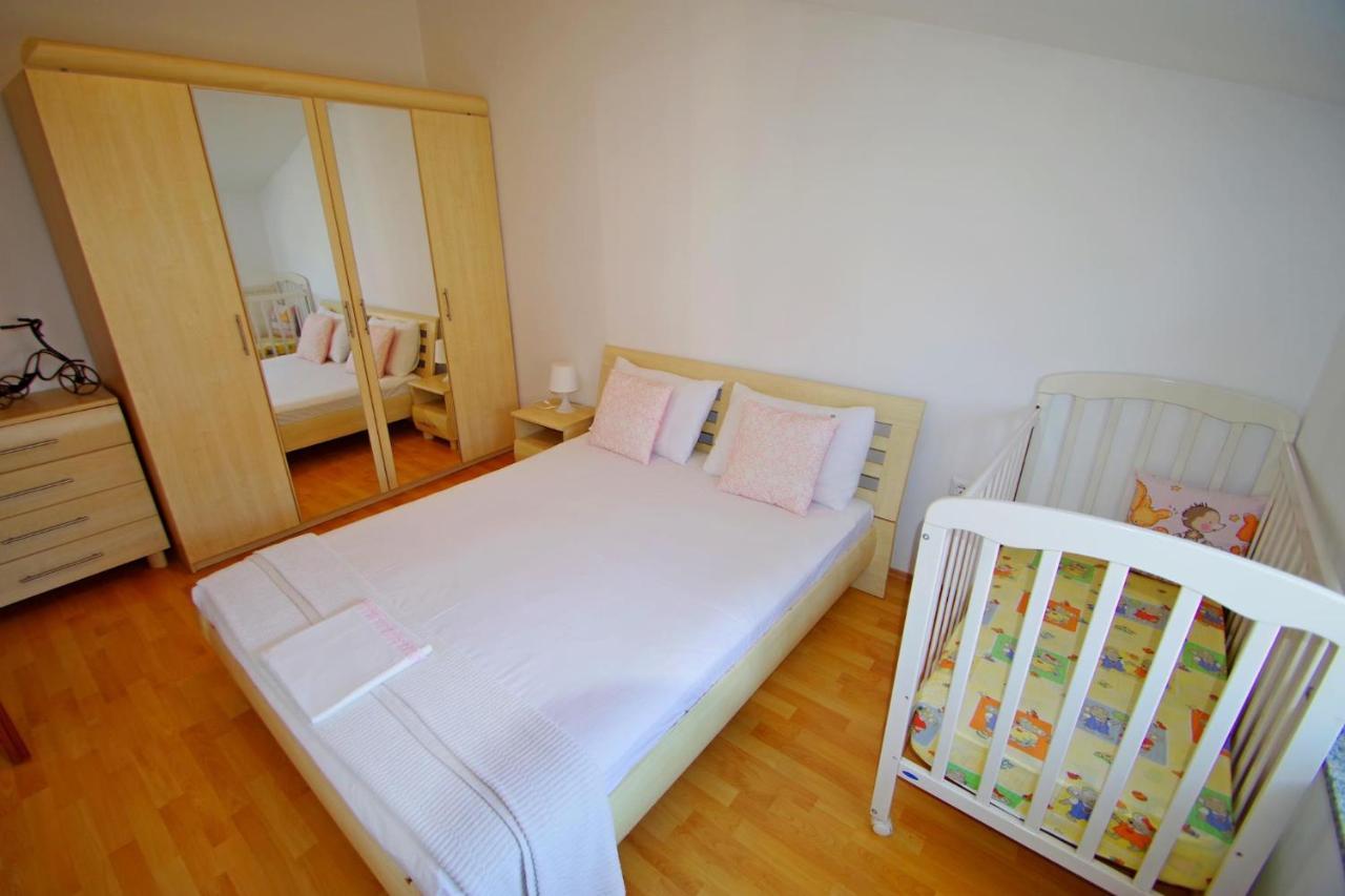 Holiday Apartment Sky, เมดูลิน ภายนอก รูปภาพ