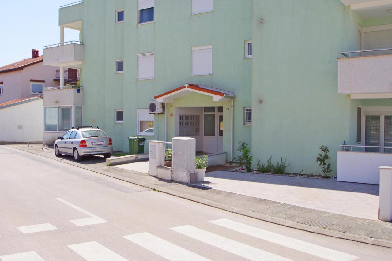 Holiday Apartment Sky, เมดูลิน ภายนอก รูปภาพ